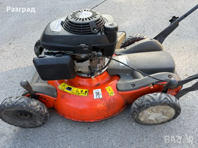 Бензинова косачка Husqvarna R152SVH  HONDA  със самоход, снимка 5 - Градинска техника - 54163100