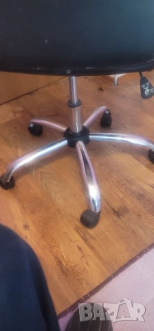 Продавам офис стол , снимка 3 - Столове за офис - 52736603