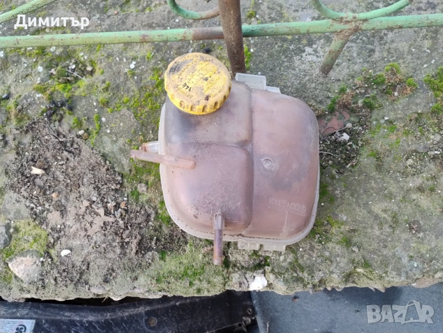 Казанче Антифриз - Разширително С Капачка За Опел Мерива 1.7ТДИ  2004г / Opel Meriva 1.7TDI 2004y