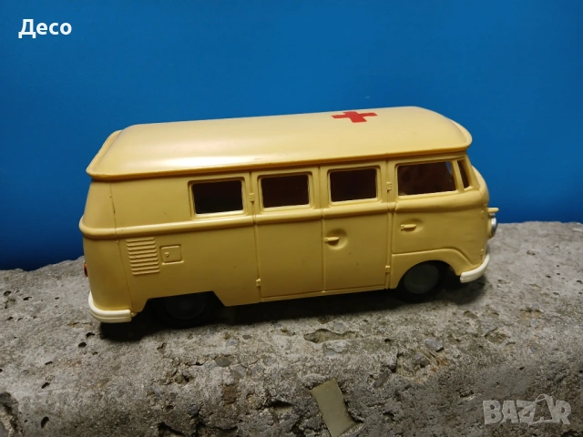 Стара унгарска играчка микробус., снимка 5 - Колекции - 53486722