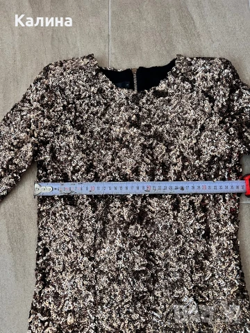 ЧИСТО НОВА Рокля с пайети, снимка 4 - Рокли - 50592932