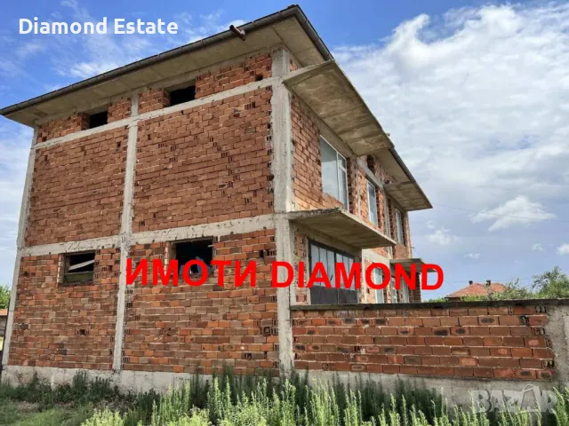 Двуетажна къща в село Градина общ. Първомай, снимка 8 - Къщи - 49826484