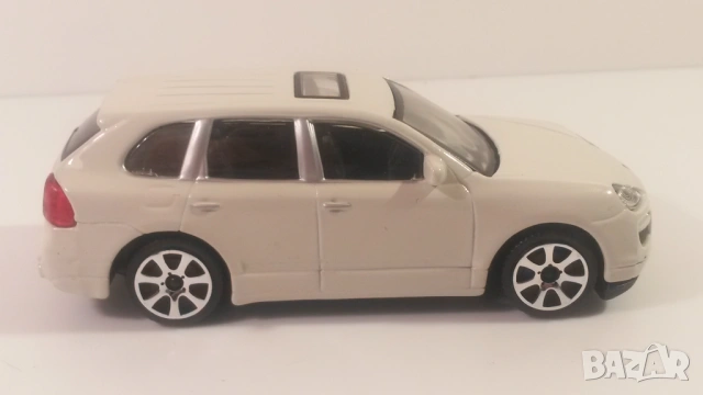 Лот 17 колички и 1 каталог Burago, DeAgostini, Hot Wheels, Maisto и други, снимка 4 - Колекции - 54205171