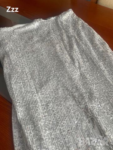 Дамска сребърна пола с пайети, снимка 2 - Поли - 45401986