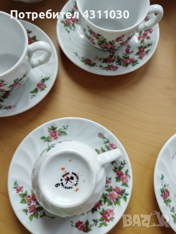 Сервиз за кафе, снимка 9 - Сервизи - 54200259