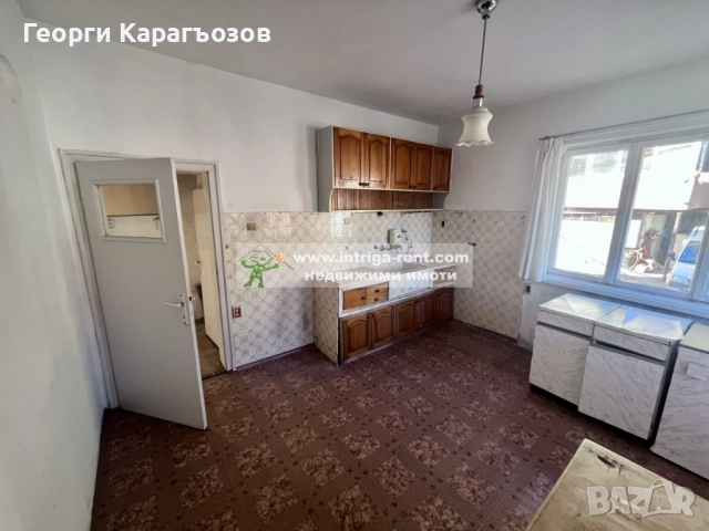 №3947 Тристаен апартамент със самостоятелен вход и двор | квартал Любен Каравелов, град Хасково., снимка 8 - Апартаменти - 51720749