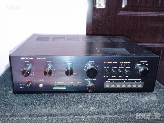 Продавам усилвател Hitachi-sr-6100