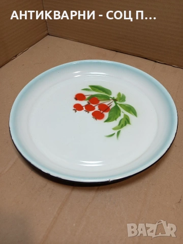 Соц Стар Емайлиран Поднос Made In Korea. НОМЕР 1706., снимка 2 - Антикварни и старинни предмети - 53818569