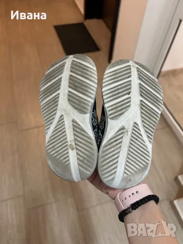 Детски маратонки Adidas, снимка 4 - Детски маратонки - 50174835