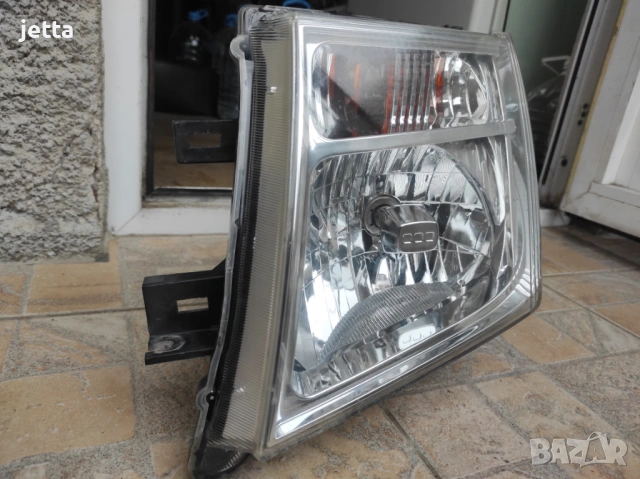 Ляв фар за Nissan Navara, Pathfinder, снимка 3 - Части - 54180978