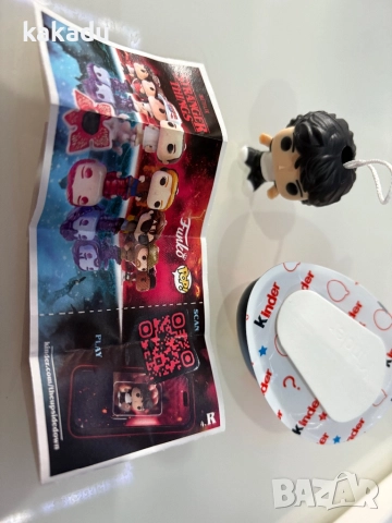 Фигурката Mike от Kinder от серията Stranger things, снимка 2 - Колекции - 52341244