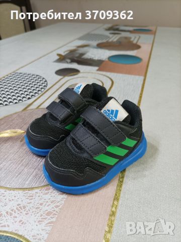 Маратонки Adidas, снимка 1 - Детски маратонки - 45370499