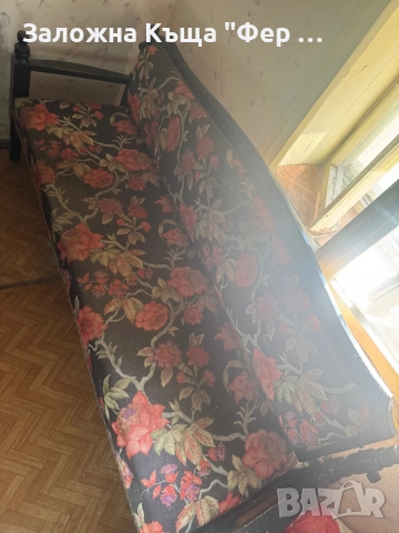 Антична холна гарнитура с две маси, снимка 8 - Дивани и мека мебел - 51792711