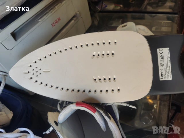 Парна ютия с вертикално гладене Сгъваема мини ютия Туристическа ютия Парни ютии, снимка 14 - Ютии - 42174658