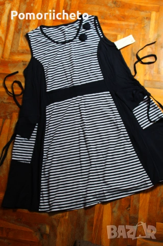 Нова памучна рокля в моряшки стил, разкроена долна част, дебели презрамки