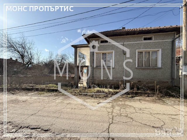 Къща с двор в с. Яворец, обл. Габрово - в близост до гр. Севлиево и гр. Габрово., снимка 2 - Къщи - 53590883