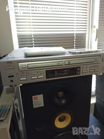 ДВОЕН ДИСК ТСМ. ЗАПИСВАЩ НА АУДИУ ДИСКОВЕ ДЪЛГИ ГОДИНИ НЕ Е ПУСКАНА И .  ЗА ПРОФИЛАКТИКА 