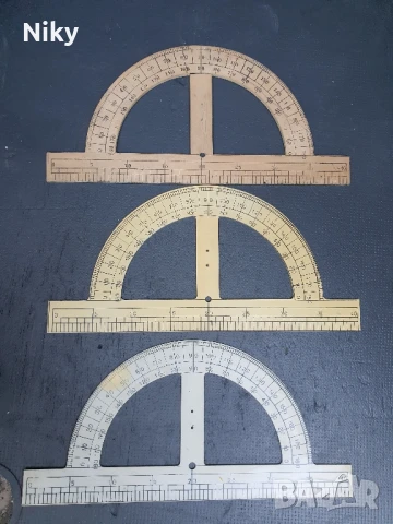 Училищни транспортири ъгломери 