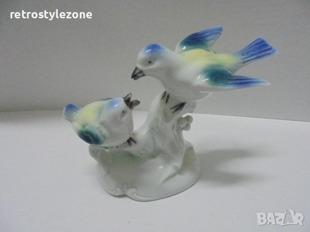 № 8566 Стара порцеланова фигура „Птици“ – Foreign  