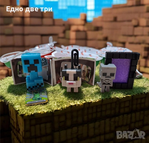 Kinder surprise Christmas, DC Playmobil, Kinder Joy Minecraft, Super Mario, снимка 2 - Колекции - 52344399