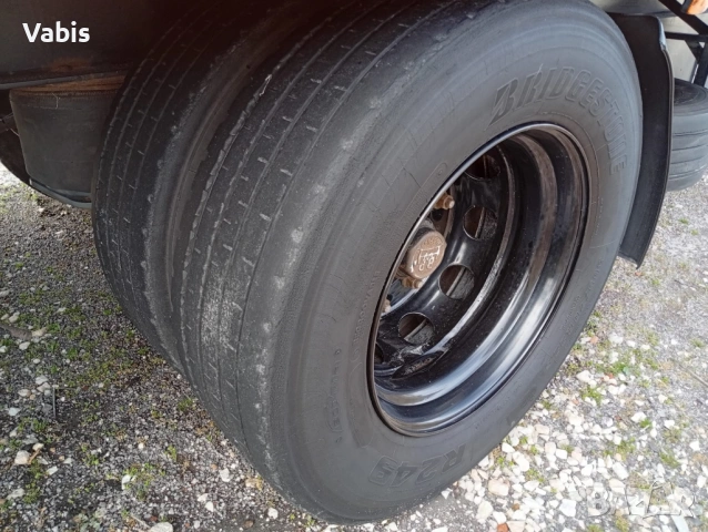 Гуми с джанти- 315/70R22.5  & /305/70R22.5 , снимка 2 - Гуми и джанти - 53610943