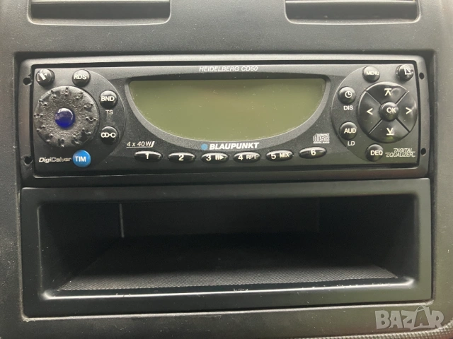 Продавам авторадио Блаупункт, снимка 3 - Радиокасетофони, транзистори - 54024433
