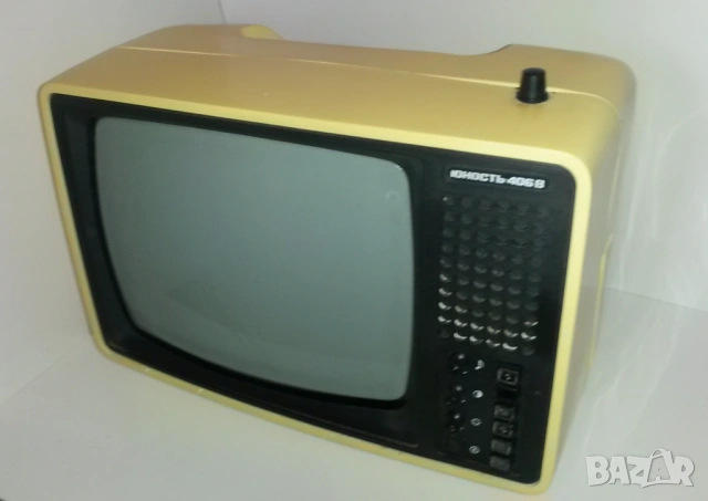 Ретро телевизор Юность Yunost Junost 406 B без кабел за захранвае в кутия с упътване и фактура
