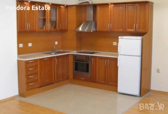 Продава тристаен апартамент в кв. Бели брези