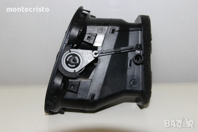 Лява розетка арматурно табло VW Golf 5 Plus (2004-2009г.) ляв въздуховод 5M0819759, снимка 4 - Части - 53611398