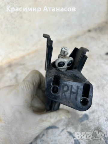 Дюза измиване на фаровете десен  за Тойота версо. 2009-2018г