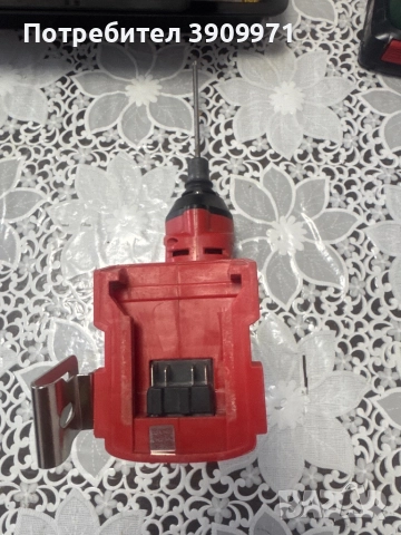 винтоверт за гипсокартон Milwaukee 18v, снимка 4 - Винтоверти - 52165913