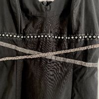 Къса черна рокля с камъчета, снимка 2 - Рокли - 45207645