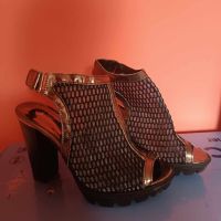 Женски обувки на висок ток, снимка 1 - Дамски обувки на ток - 45370721