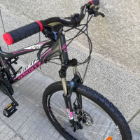 Алуминиев велосипед 26 цола 21 скорости палцови команди преден амортисьор две дискови сперачки , снимка 9 - Велосипеди - 45020456