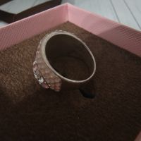 Сребърен пръстен с розови свароски камъчета, снимка 2 - Пръстени - 45701072