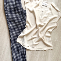 Елегантен панталон в ситно каре Zara & страхотен копринен топ Dante 6 , снимка 9 - Панталони - 45046559