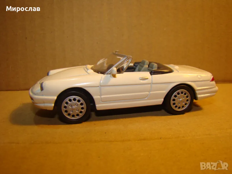 1:43 ALFA ROMEO SPIDER MОДЕЛ КОЛИЧКА ИГРАЧКА, снимка 1