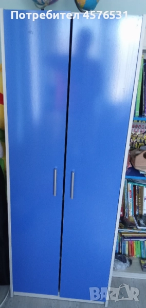 Детски гардероб с бюро и секция., снимка 1