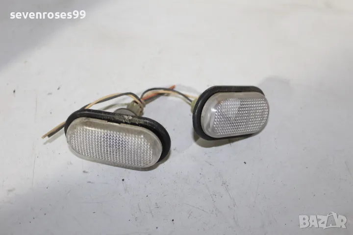 Мигач калник ляв десен Рено Меган Сценик 1998 1.6i Renault Megane Scenic , снимка 1