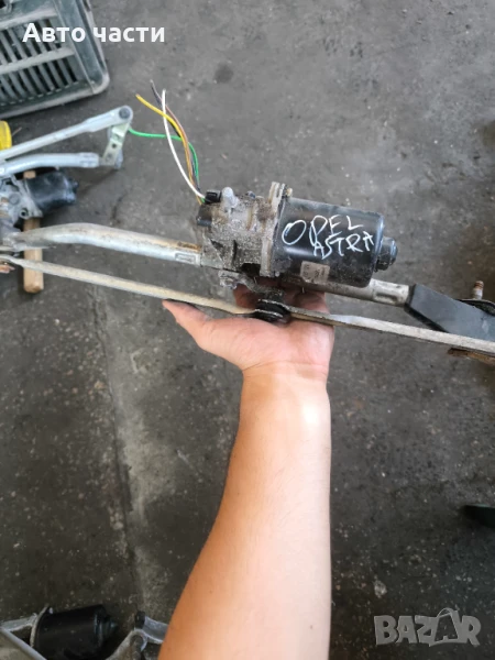 40438712V 5019A моторче за предна чистачка на предно стъкло за Opel Astra UK1438925-99, снимка 1