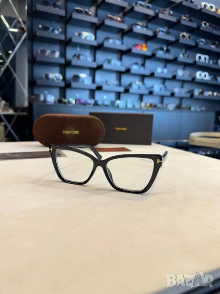 очила с черен обикновен калъф tom ford gucci, снимка 1
