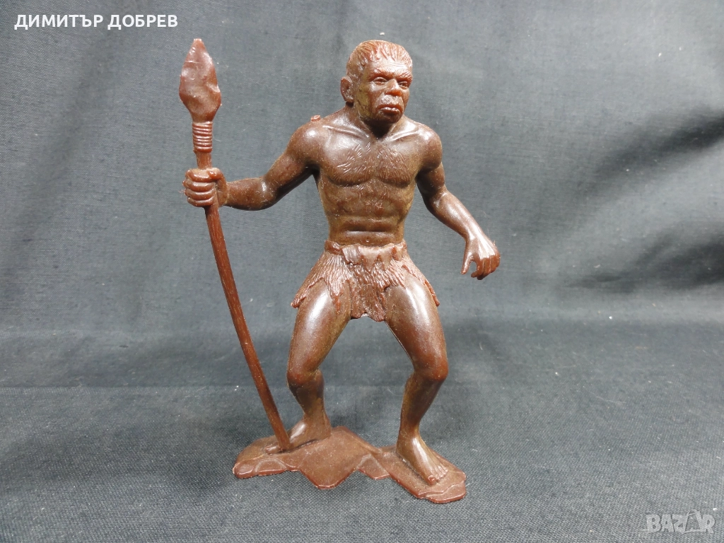 СТАРА РЕТРО СОЦ СССР ПЛАСТМАСОВА ФИГУРКА НЕАНДЕРТАЛЕЦ, снимка 1