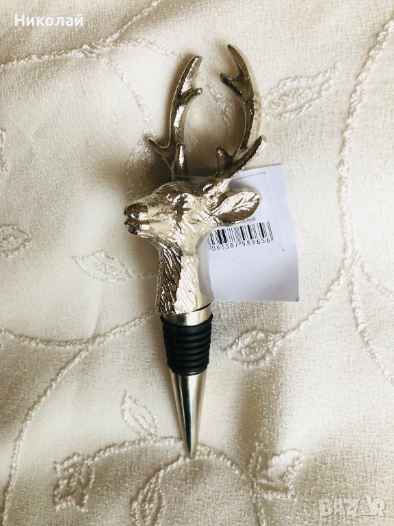 Метална тапа за бутилка, глава на елен Hirsh на немската марка Gilde, с етикет, перфектна за подарък, снимка 1