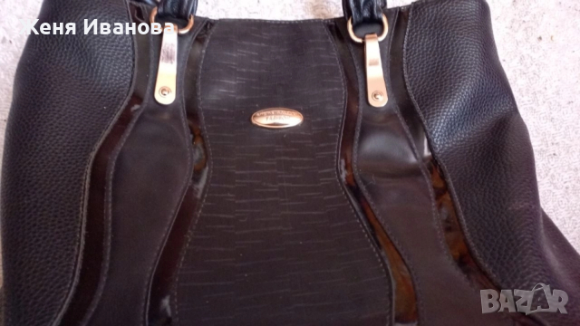 Дамска чанта, снимка 2 - Чанти - 52838320