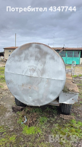 Продават се 2 броя цистерни: Едната с коша е 4.5кубика. Другата 3.2 кубика., снимка 4 - Ремаркета - 53697290