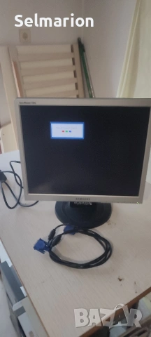 Монитор Samsung SyncMaster 720n 