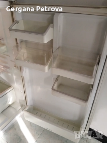 Хладилник за вграждане Ariston 160 л, снимка 5 - Хладилници - 52422640