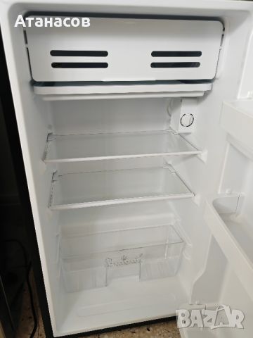 Хладилник ариели 93 литра Arielli малък хладилник с камера в черно,сиво и бяло , снимка 12 - Хладилници - 45745917