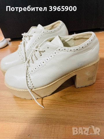 Бежави елегантни обувки на платформа, снимка 3 - Дамски обувки на ток - 44940296
