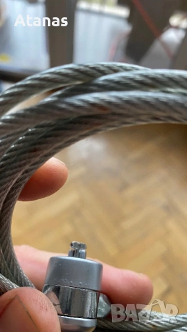 Метален защитен кабел с ключ – вид заключващо устройство (често наричано „cable lock“), снимка 2 - Други - 53930336